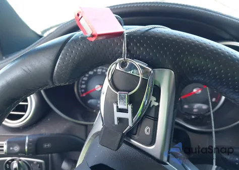 2017 Mercedes-Benz C 300 Sport из США, поврежденный, VIN 55SWF4JB3HU179548